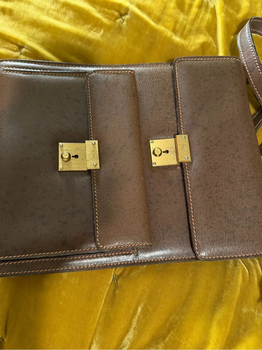 Gucci vibrage Brown Leather satchel with Front Pocket and Gold Hardware